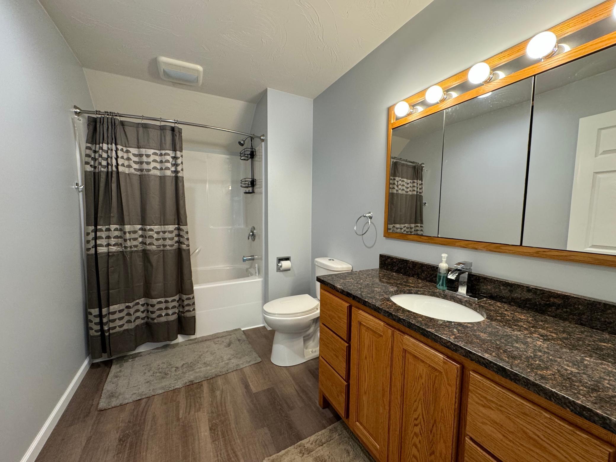 417 W Pine Street, Saint Peter, Minnesota image 20