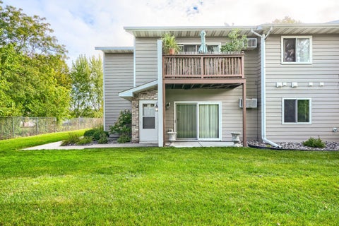 Condo For Sale - 4515 Cinnamon Ridge Trail<br/> Eagan, MN 55122