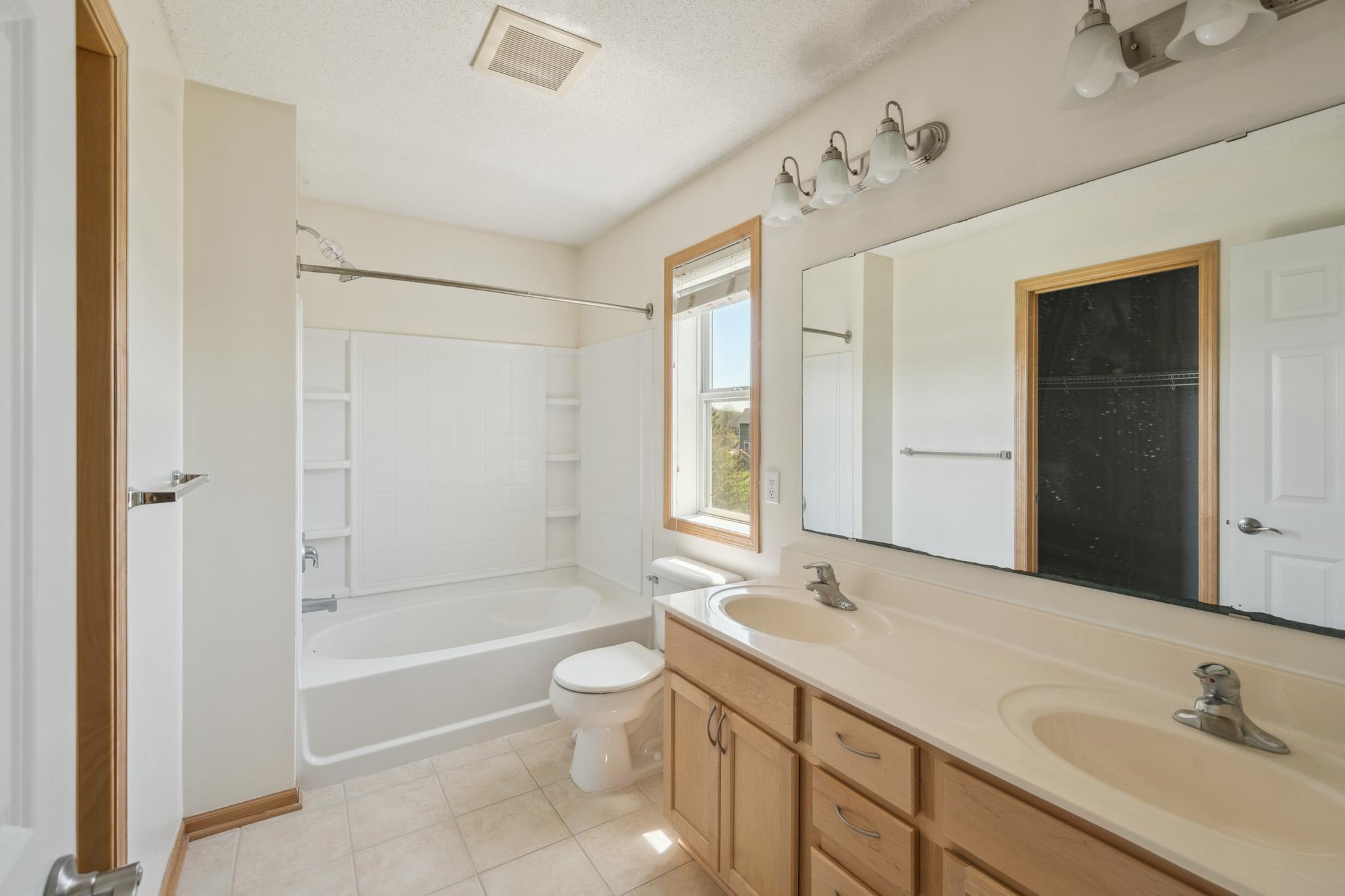 6789 Troy Lane, Maple Grove, Minnesota image 24