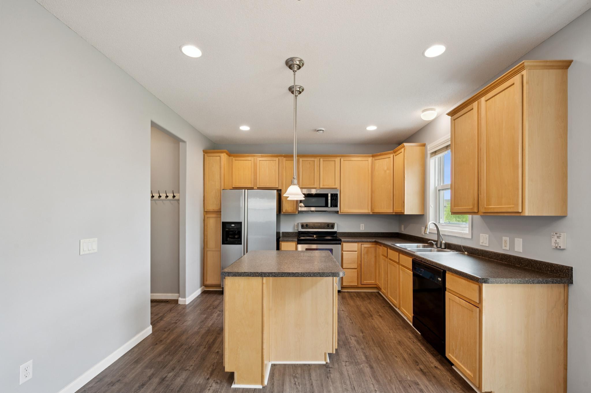 6789 Troy Lane, Maple Grove, Minnesota image 10
