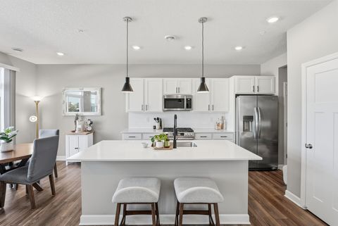 Townhouse For Sale - 1927 Prospect Lane<br/> Carver, MN 55315