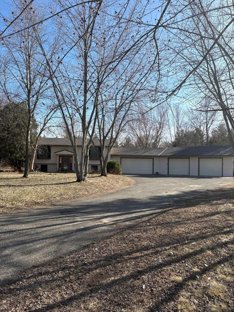 Homes For Sale - 4350 218th Avenue<br/> Anoka County, Oak Grove, MN 55303