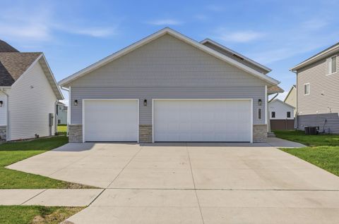 Homes For Sale - 6722 70th Avenue<br/> Cass County, Horace, ND 58047