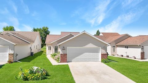 Homes For Sale - 2853 35th Street<br/> Clay County, Moorhead, MN 56560