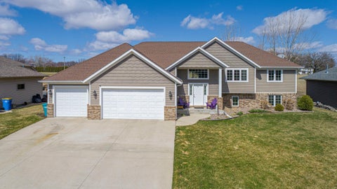 Homes For Sale - 1680 Wood Duck Lane<br/> Steele County, Owatonna, MN 55060