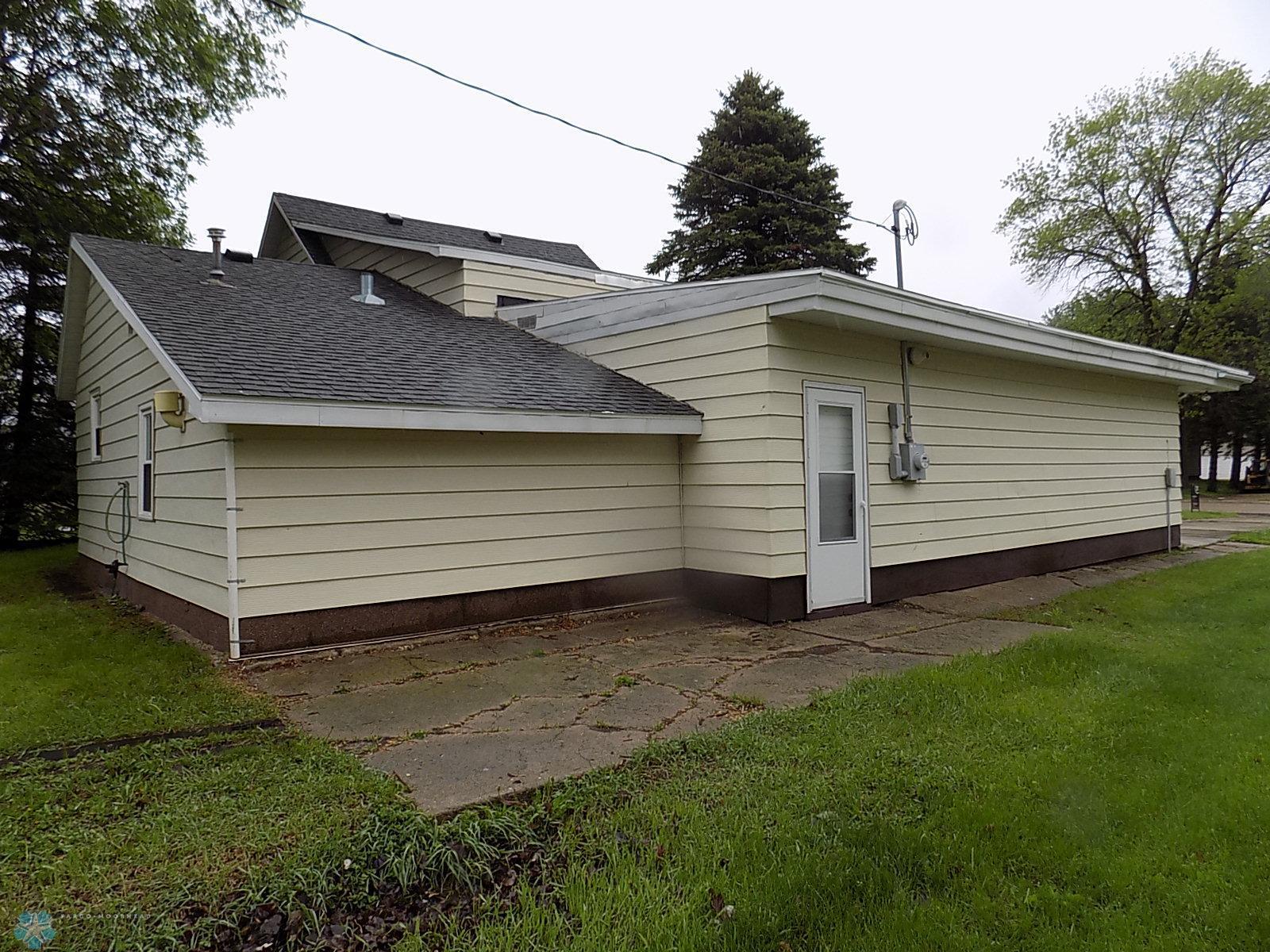 414 4th Avenue, Hankinson, North Dakota image 4