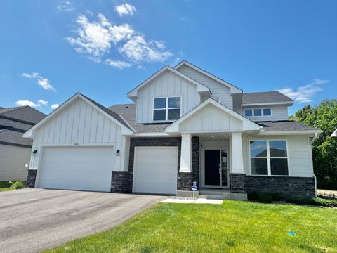 Homes For Sale - 2704 Aspen Drive<br/> Shakopee, MN 55379