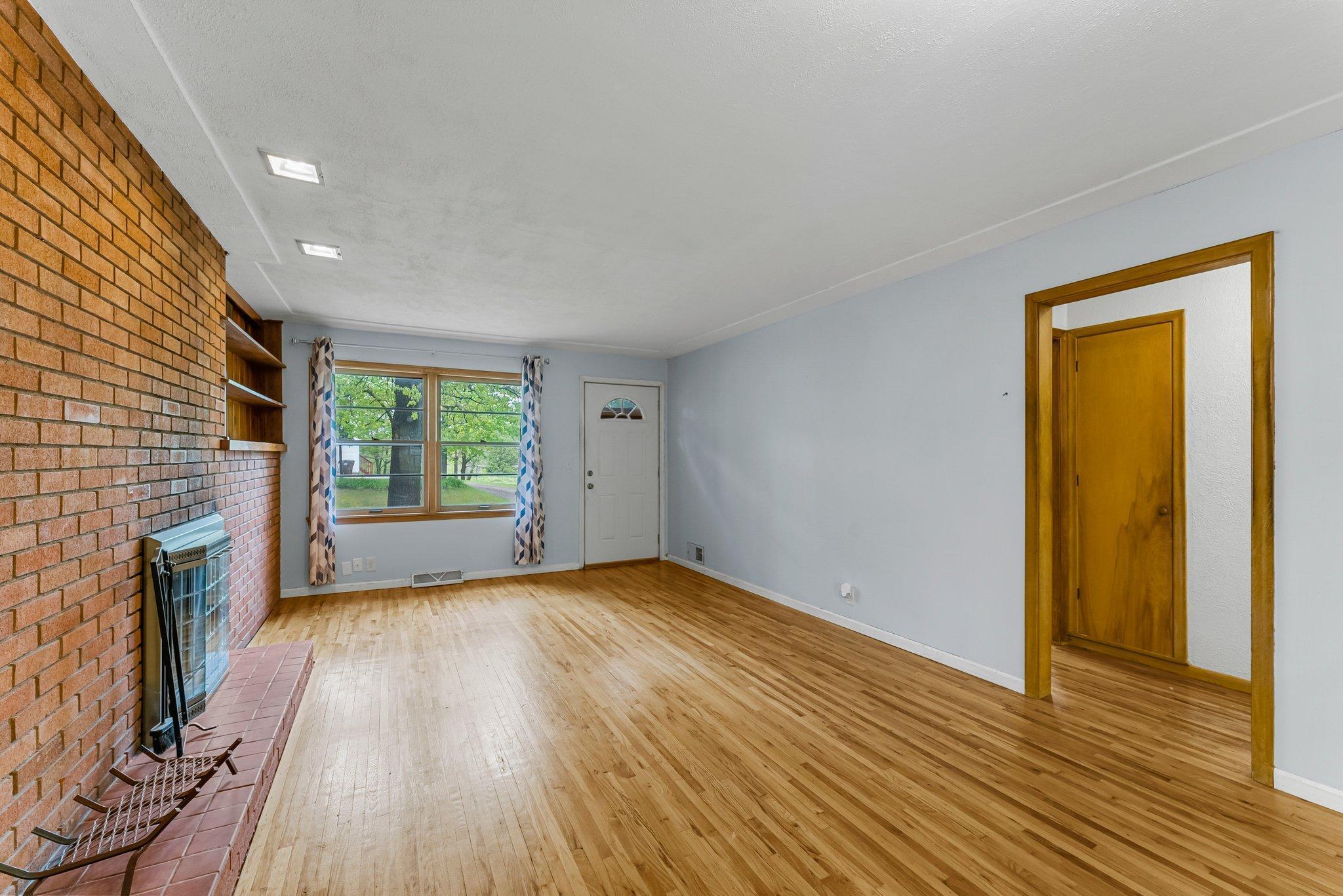 423 Cypress Avenue, Braham, Minnesota image 10