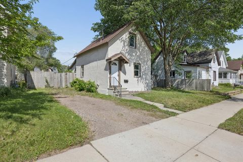 Homes For Sale - 407 19 1/2 Avenue<br/> Saint Cloud, MN 56303
