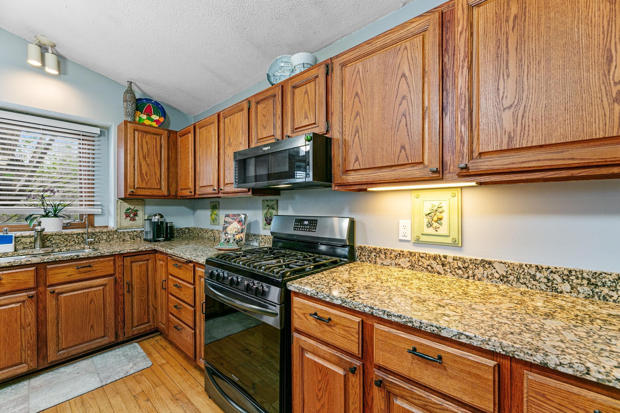 4253 W 140th Street, Savage, Minnesota image 24