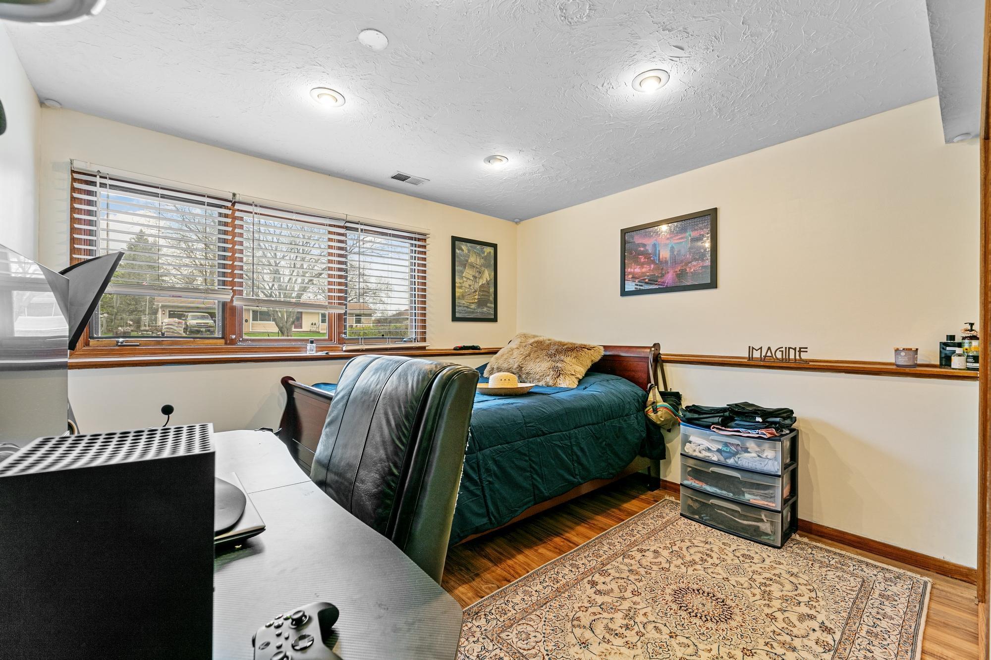 4253 W 140th Street, Savage, Minnesota image 31