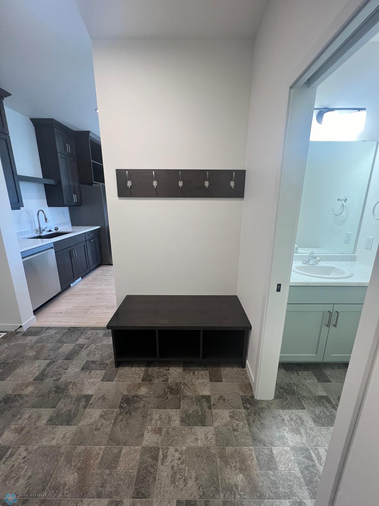 Moorhead, Minnesota 56560, United States, 4 Bedrooms Bedrooms, ,3 BathroomsBathrooms,Residential,Pending,40193