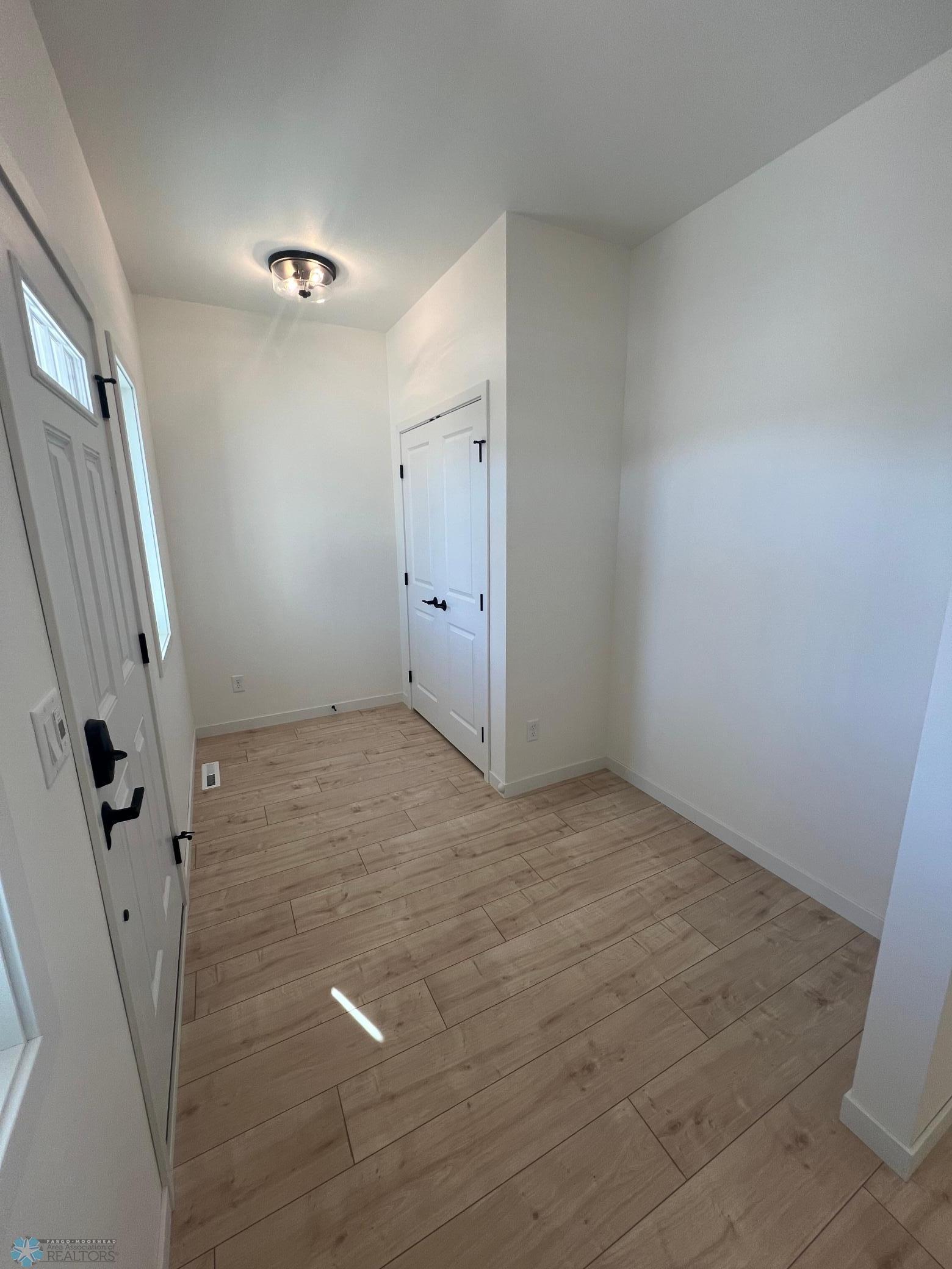 Moorhead, Minnesota 56560, United States, 4 Bedrooms Bedrooms, ,3 BathroomsBathrooms,Residential,Pending,40193 Moorhead, Minnesota 56560, United States, 4 Bedrooms Bedrooms, ,3 BathroomsBathrooms,Residential,Pending,40193