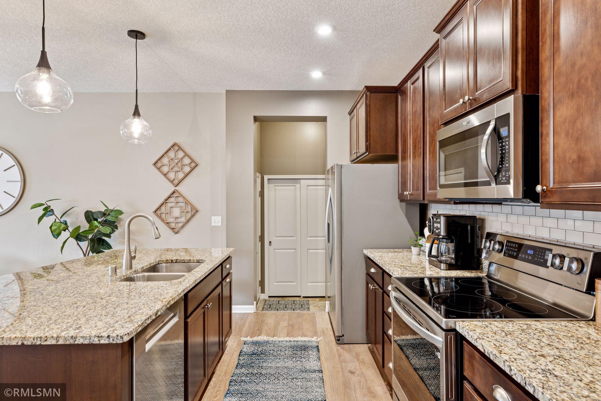 5053 Sunstream Lane, Saint Paul, Minnesota image 19