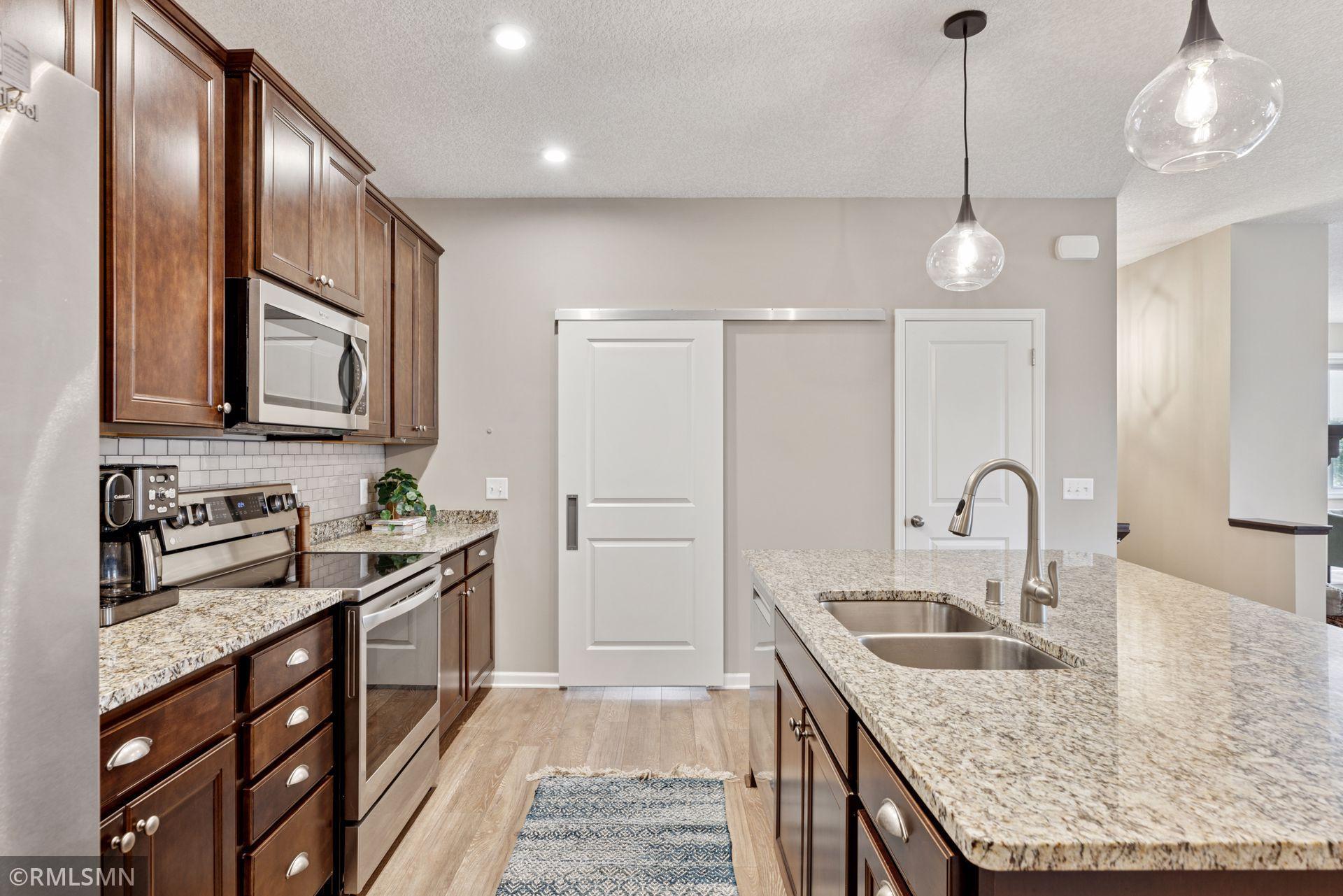 5053 Sunstream Lane, Saint Paul, Minnesota image 20