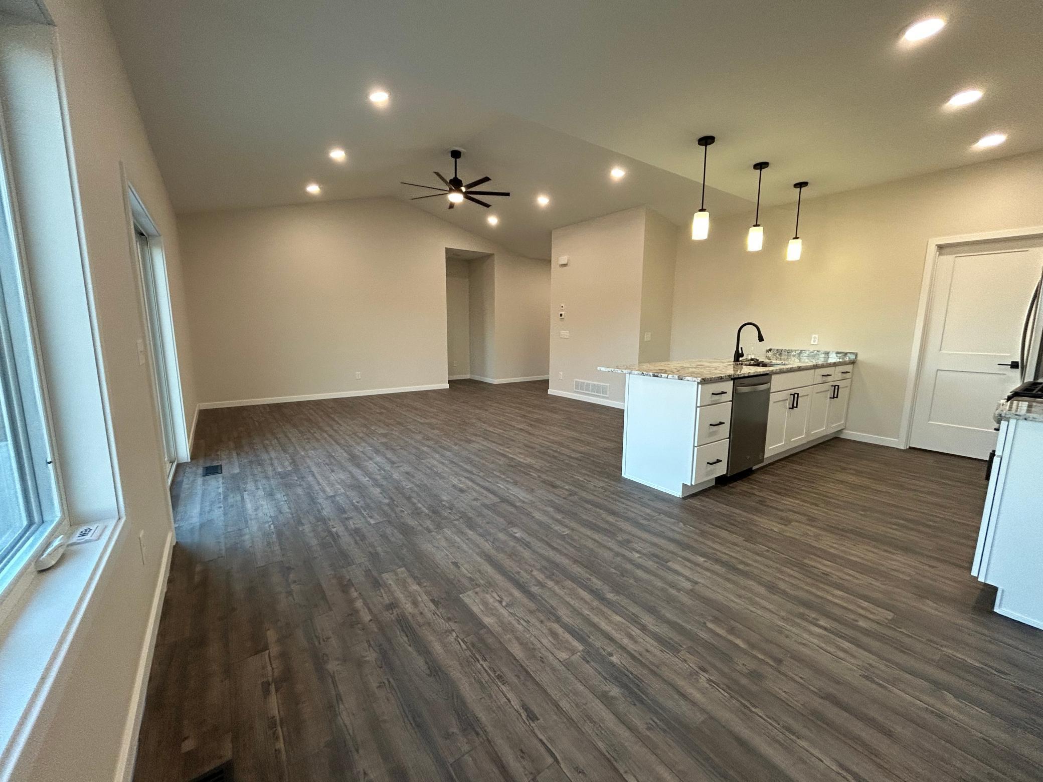 480 Stoneridge Lane, Owatonna, Minnesota image 2