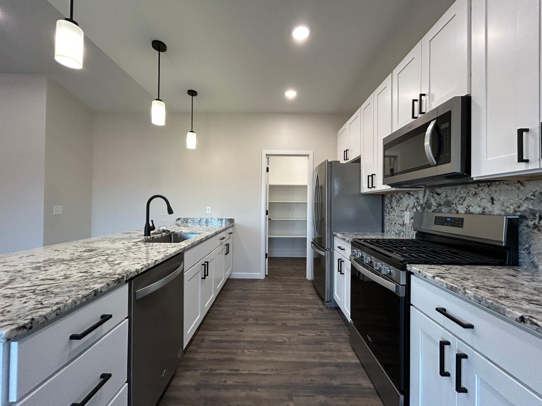 480 Stoneridge Lane, Owatonna, Minnesota image 3