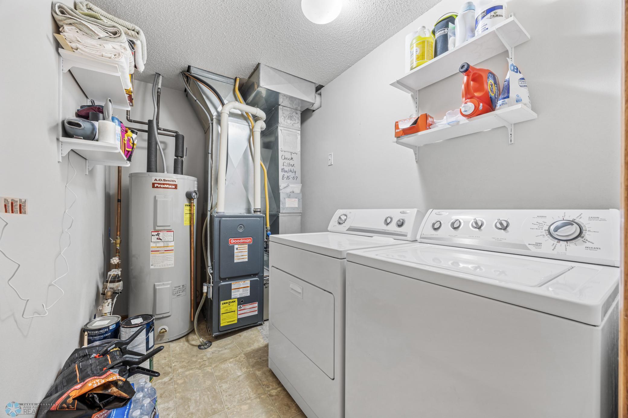 Moorhead, Minnesota 56560, United States, 3 Bedrooms Bedrooms, ,2 BathroomsBathrooms,Residential,Pending,155818