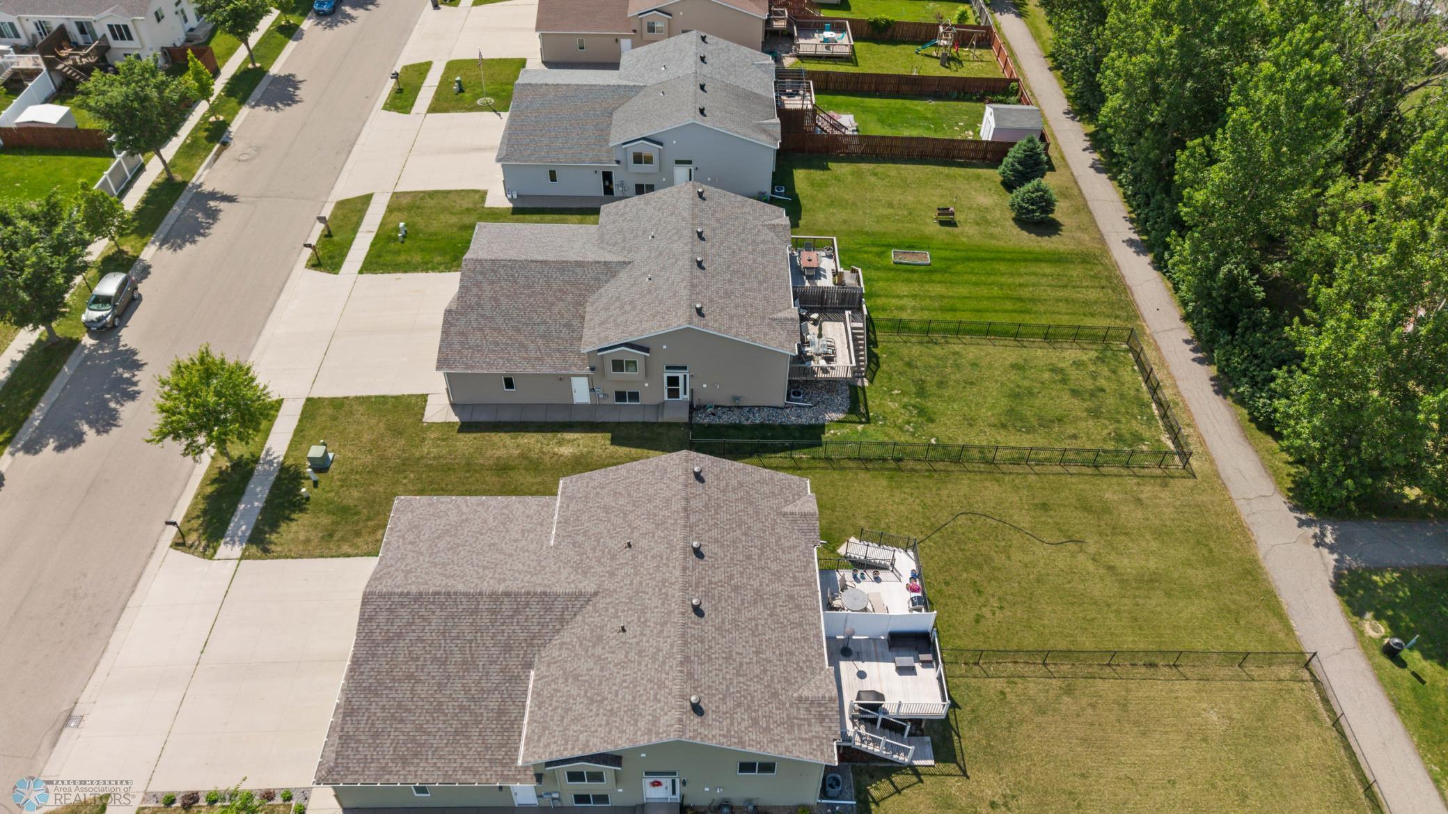 Moorhead, Minnesota 56560, United States, 3 Bedrooms Bedrooms, ,2 BathroomsBathrooms,Residential,Pending,155818