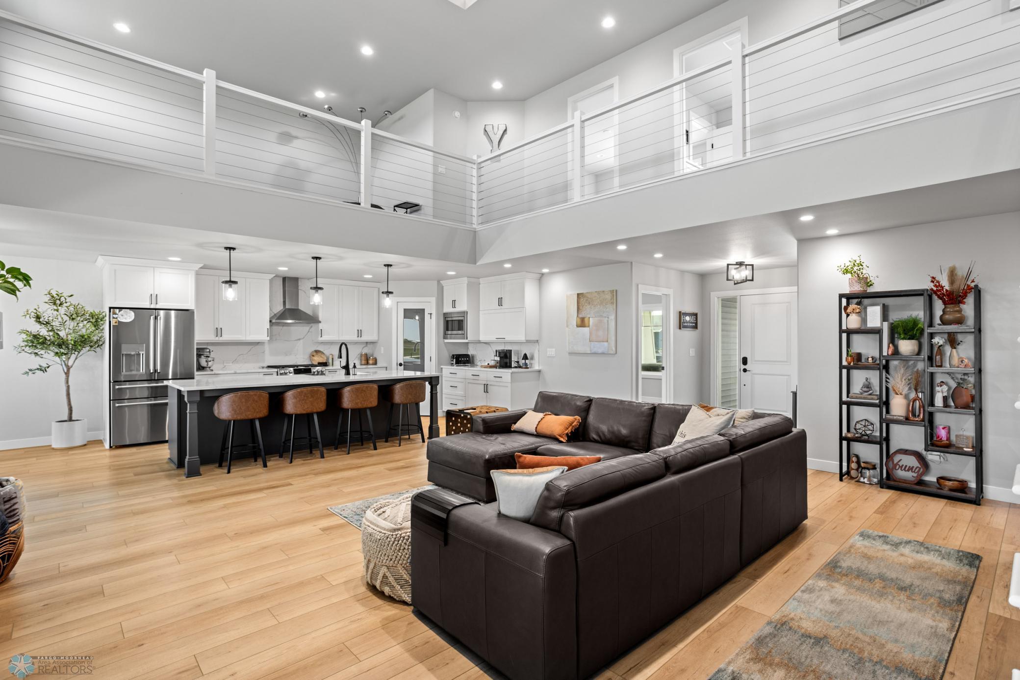 Reiles Acres, North Dakota 58102, United States, 5 Bedrooms Bedrooms, ,5 BathroomsBathrooms,Residential,Active,140233