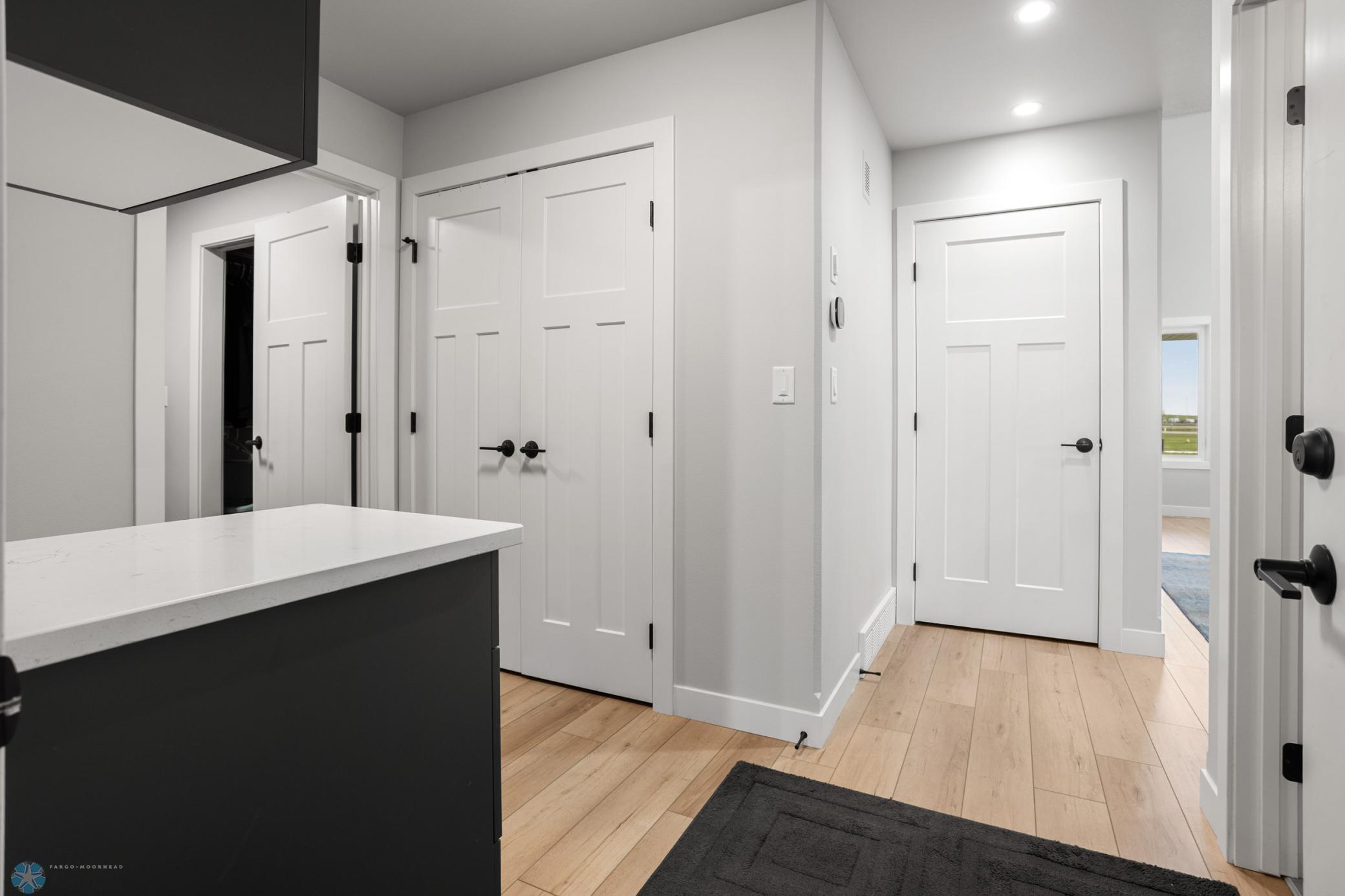 Reiles Acres, North Dakota 58102, United States, 5 Bedrooms Bedrooms, ,5 BathroomsBathrooms,Residential,Active,140233