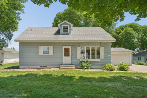 Homes For Sale - 414 Oak Avenue<br/> Maple Lake, MN 55358