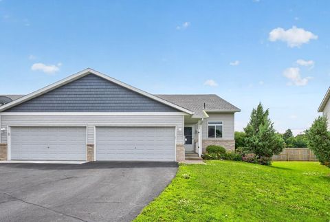 Townhouse For Sale - 306 Pine Street<br/> Goodhue County, Cannon Falls, MN 55009
