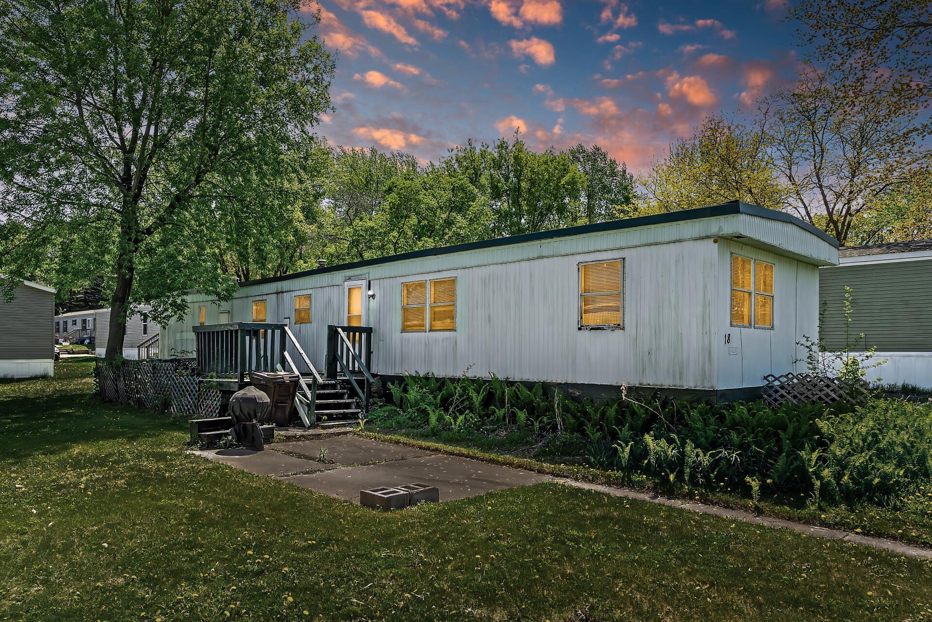 501 W Forest Street #18, Belle Plaine, Minnesota image 1