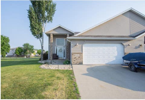 Townhouse For Sale - 3221 11th Avenue<br/> Moorhead, MN 56560