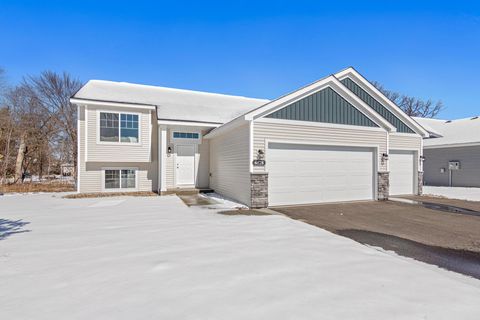 Homes For Sale - 6628 Granby Street<br/> Chisago County, North Branch, MN 55056