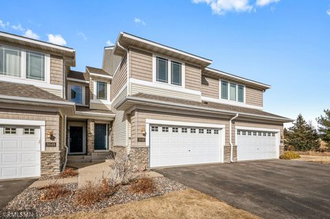 Townhouse For Sale - 5046 Yuma Lane<br/> Plymouth, MN 55446