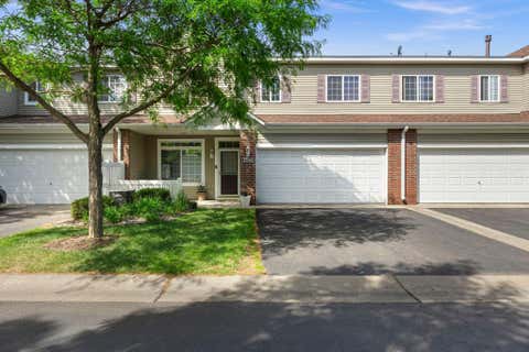 Townhouse For Sale - 17182 Nixon Court<br/> Elk River, MN 55330