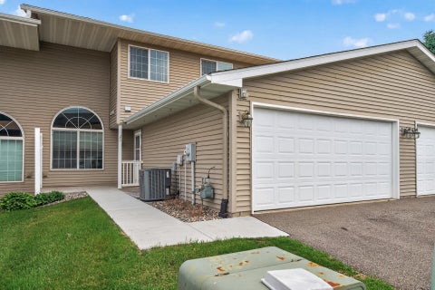 Townhouse For Sale - 1123 Ridgestone Place<br/> Buffalo, MN 55313