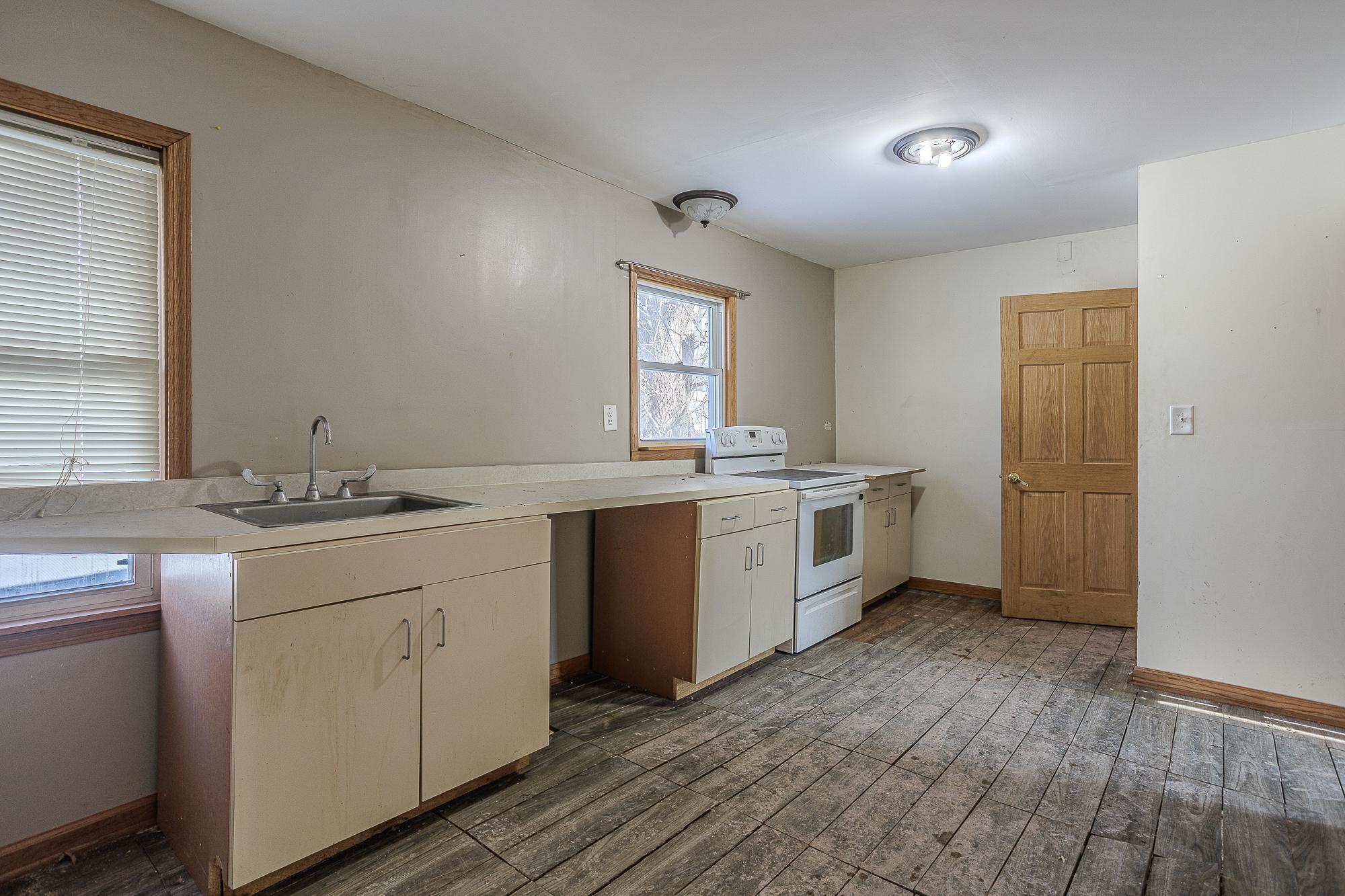 304 S 3rd Avenue, Virginia, Minnesota image 6