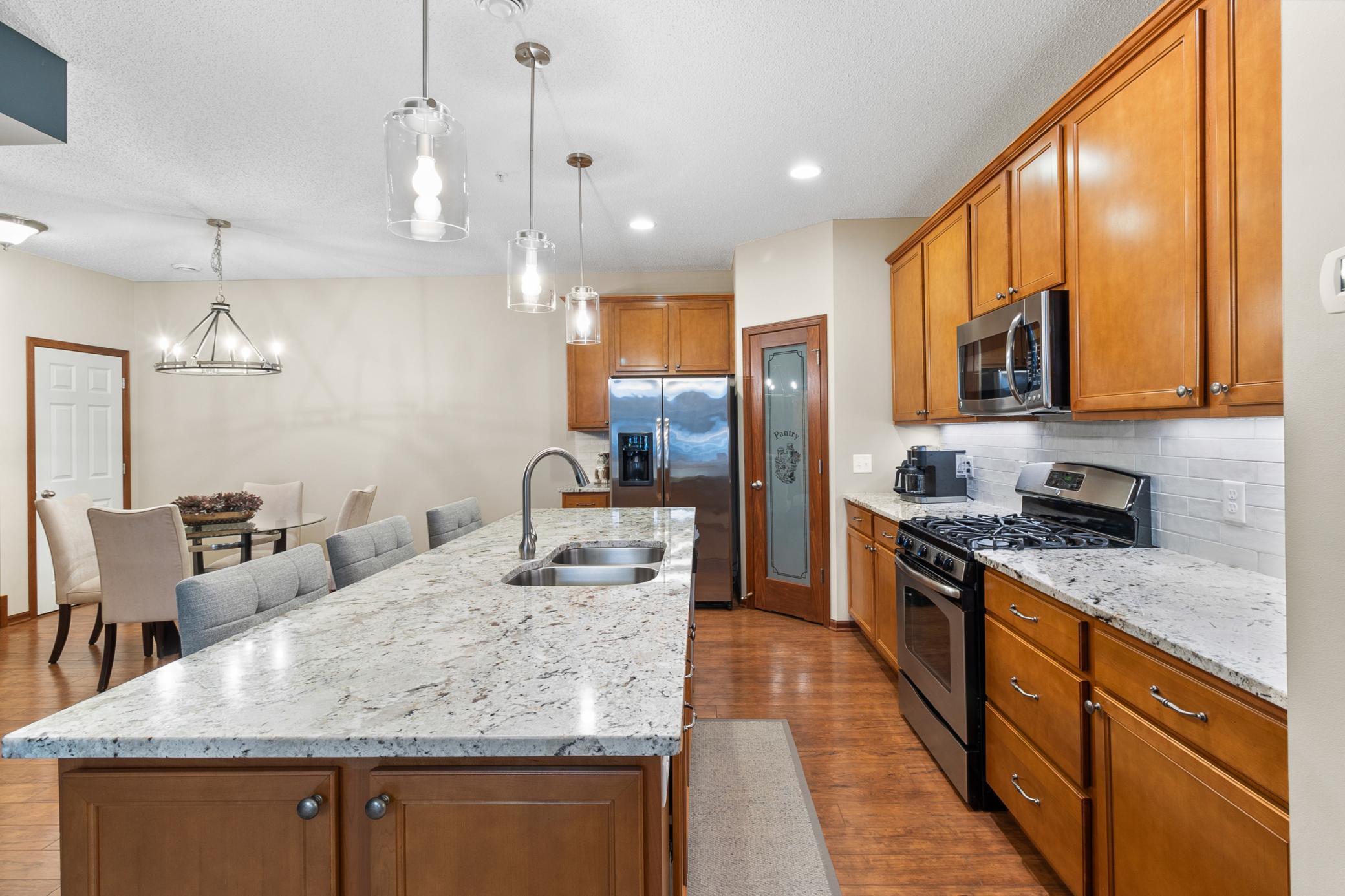 1960 Commonwealth Boulevard #7, Chanhassen, Minnesota image 2