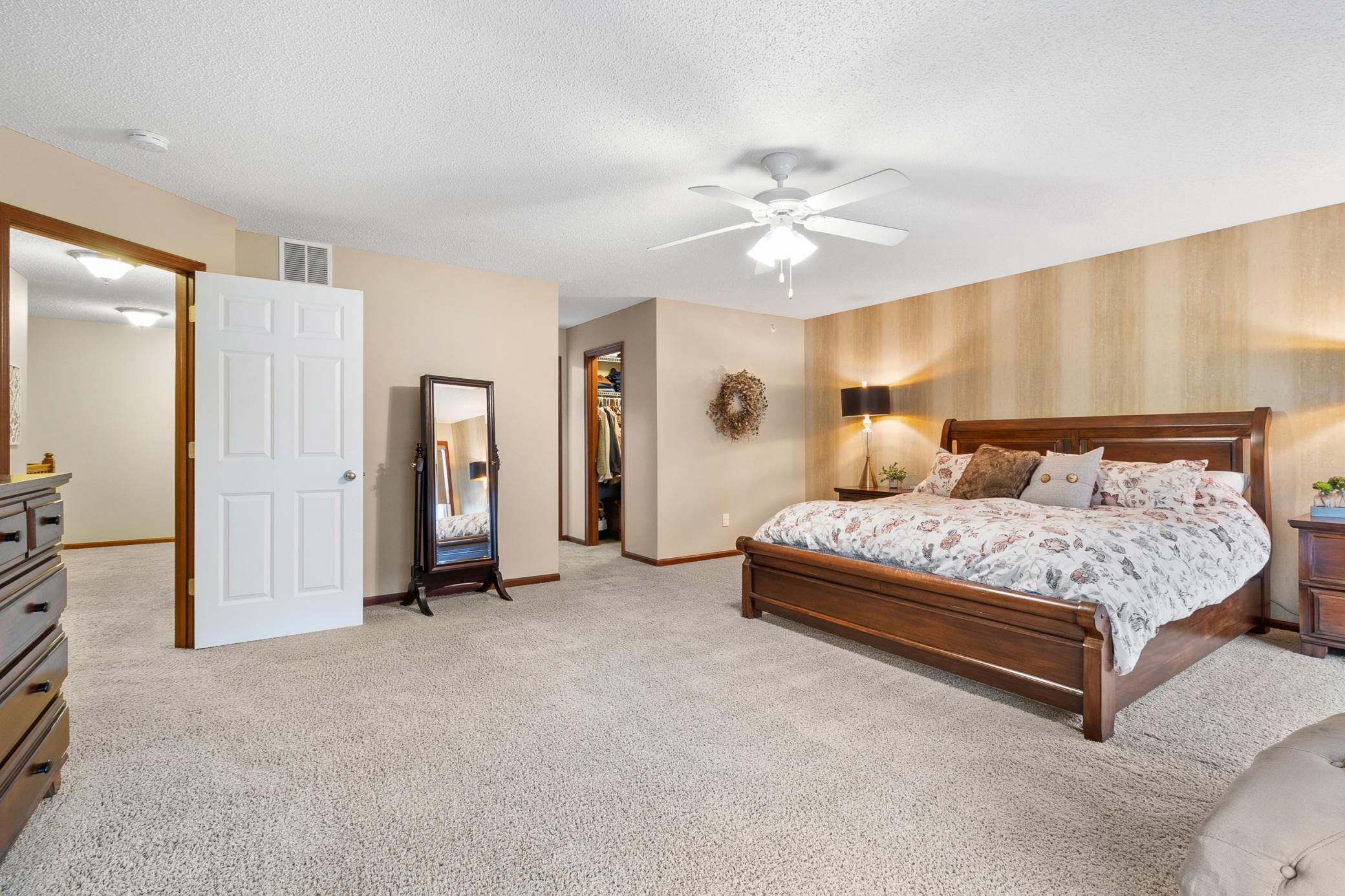 1960 Commonwealth Boulevard #7, Chanhassen, Minnesota image 12