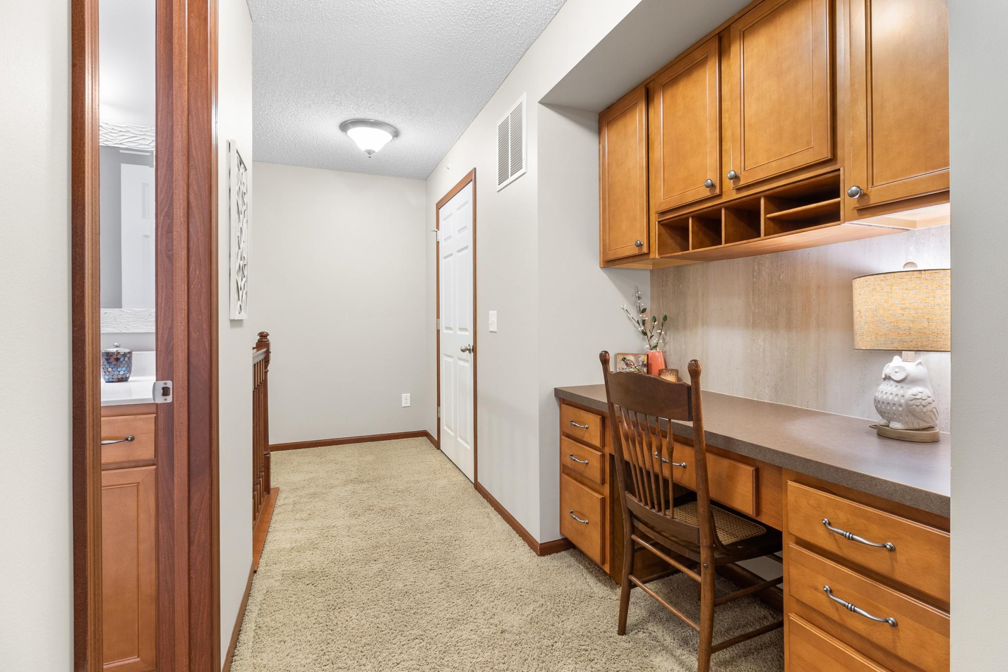 1960 Commonwealth Boulevard #7, Chanhassen, Minnesota image 17