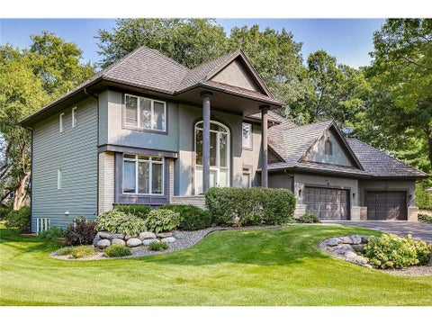 Homes For Sale - 5536 Bristol Lane<br/> Minnetonka, MN 55343