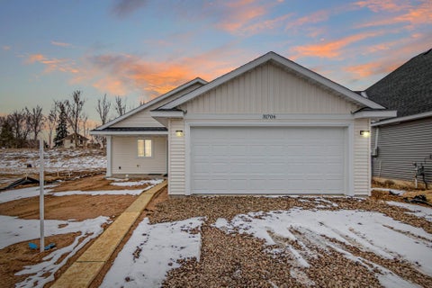 Homes For Sale - 31706 Madison Road<br/> Lindstrom, MN 55045