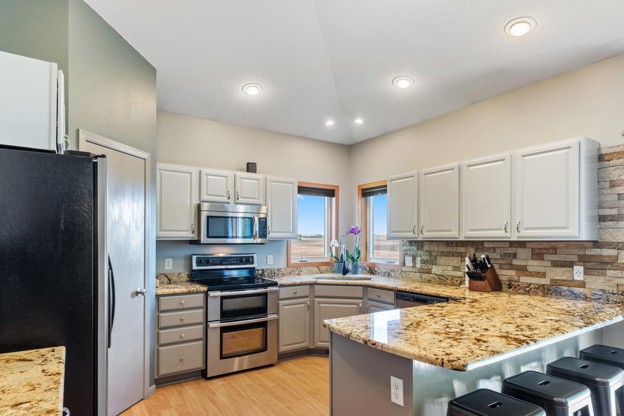 2032 Westwood Drive, Faribault, Minnesota image 11