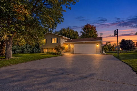 Homes For Sale - 515 Cindy Lane<br/> Owatonna, MN 55060