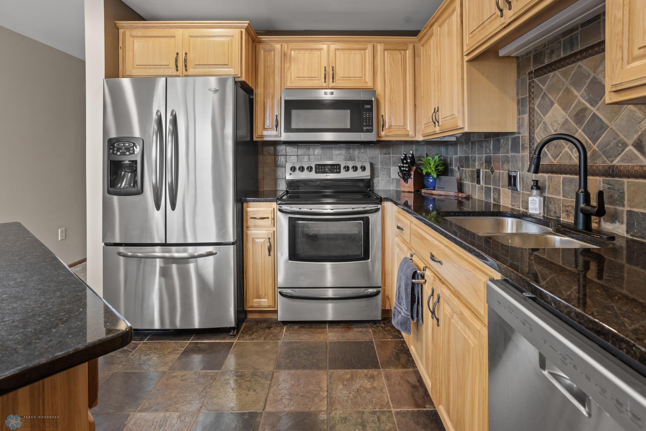 1415 W Gateway Circle #14, Fargo, North Dakota image 10