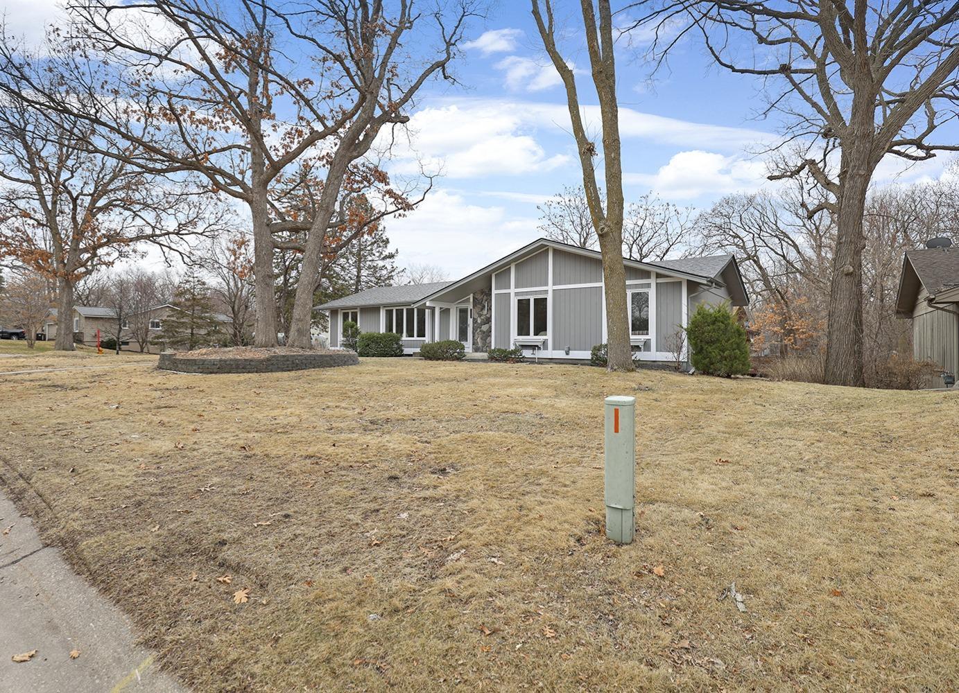 1496 N Innsbruck Drive, Minneapolis, Minnesota image 3