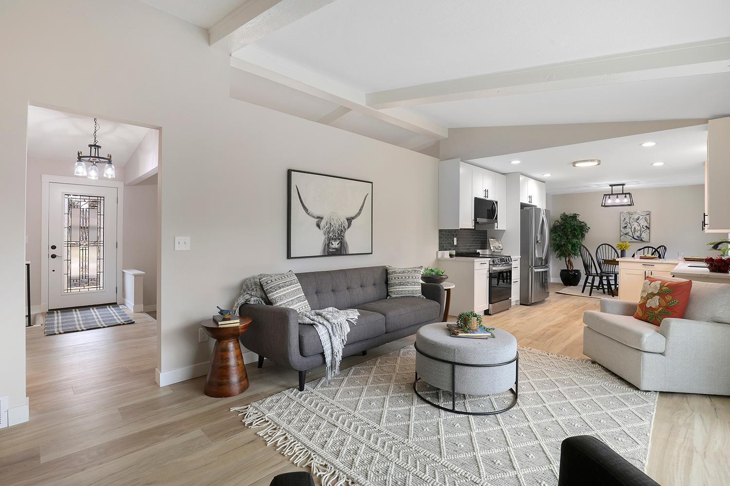 1496 N Innsbruck Drive, Minneapolis, Minnesota image 2