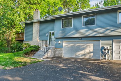 Homes For Sale - 3597 York Drive<br/> Saint Paul, MN 55125