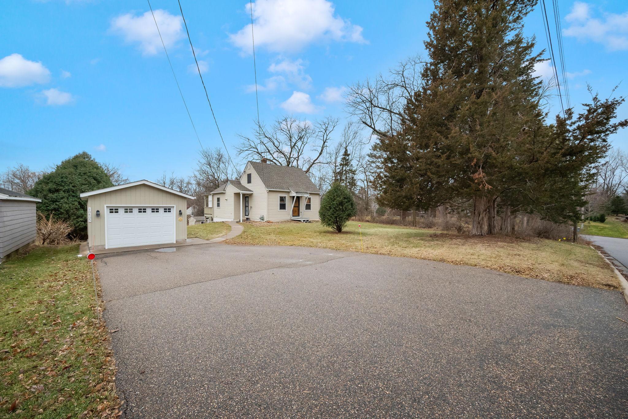 10605 Belmont Road, Hopkins, Minnesota image 10