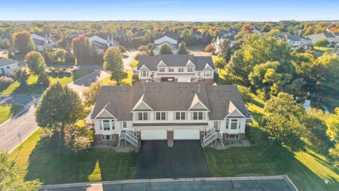 Townhouse For Sale - 20676 Hampshire Way<br/> Lakeville, MN 55044