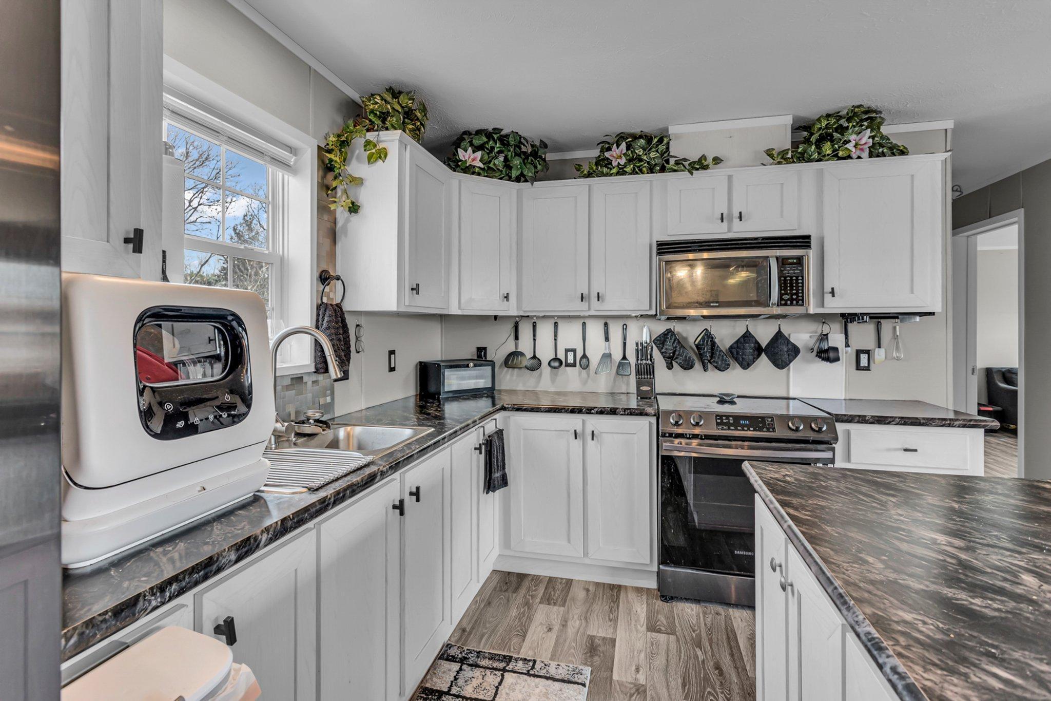 27939 Forest Boulevard, Wyoming, Minnesota image 11