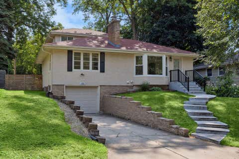Homes For Sale - 1030 Prior Avenue<br/> Saint Paul, MN 55116