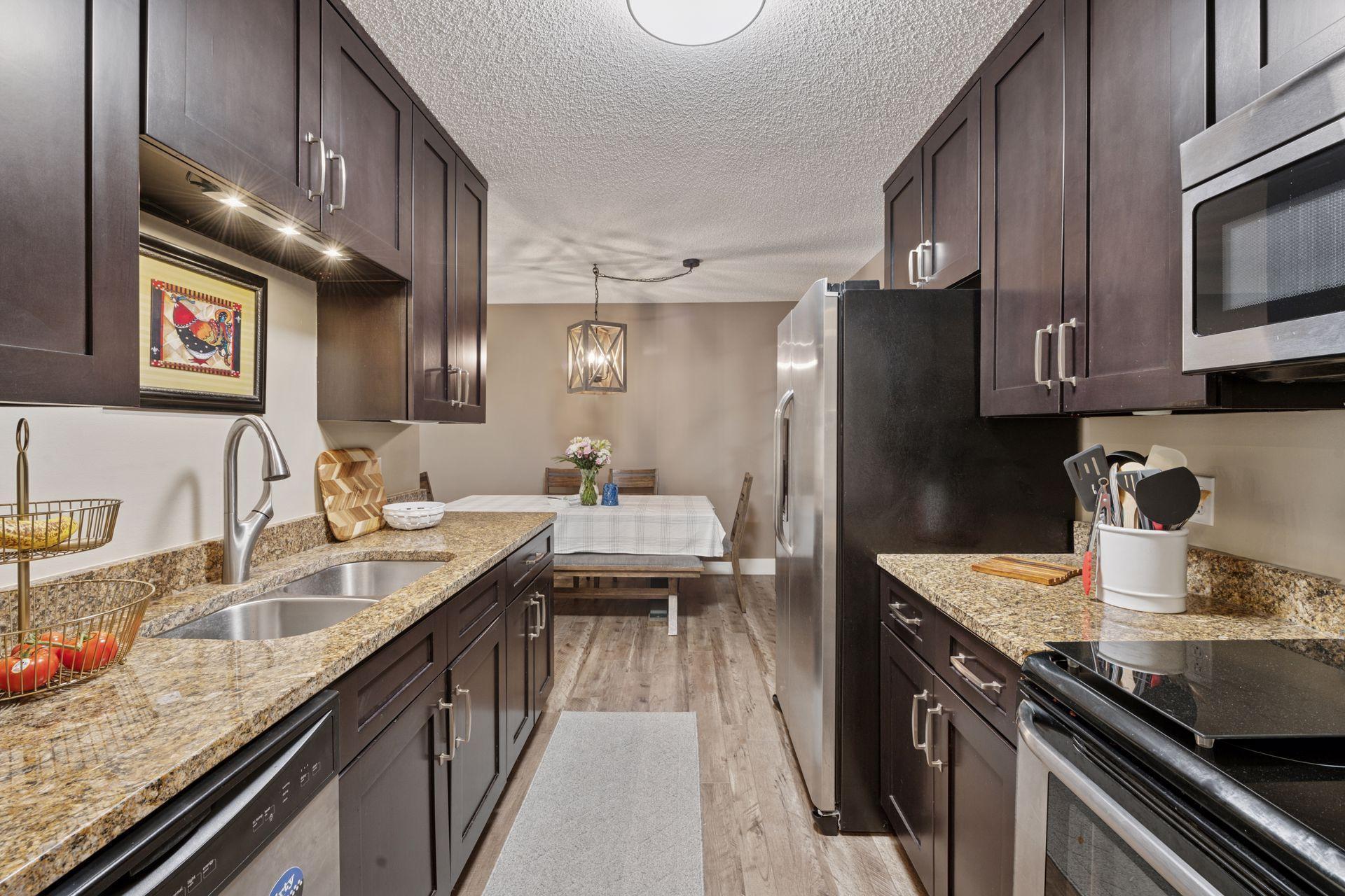 215 Barry Avenue #306, Wayzata, Minnesota image 6